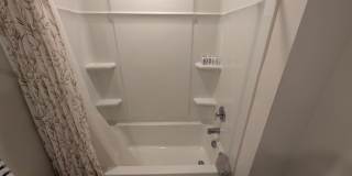 Room in 3 Bedroom Home at North Mills Rd Gallery 34