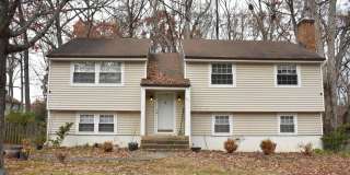 Fantastic Fredericksburg Home In Devonne Woods! Gallery 1