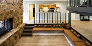 Cross Creek Gallery 33