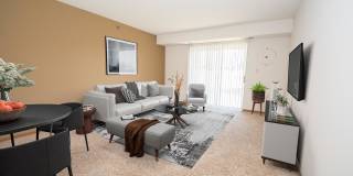 Lexington Apartments & Townhomes Gallery 4