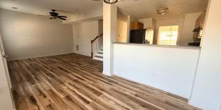 Beautifully Renovated 3 Bedroom 2.5 Bath Townhome with Garage! Pet Friendly! Gallery 30