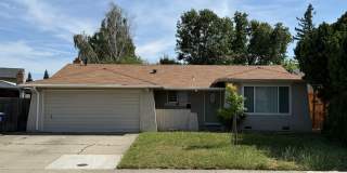 Beautiful and renovated 4 Bed 2 Bath in Sacramento! Gallery 1