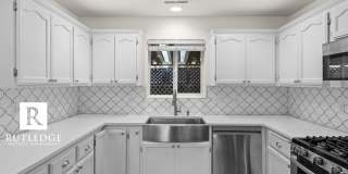 3 Bedroom + Office in Central Point! Gallery 15