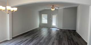 BEAUTIFUL 4-bedroom 2-bathroom home! !!HALF OFF 1ST MONTH!! Gallery 6