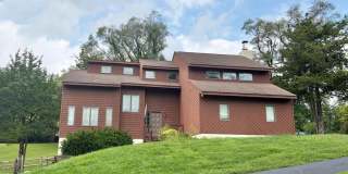 498 DEAN DRIVE Gallery 1