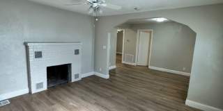 FOR RENT!! CUTE AND COZY BUNGALOW STYLE 3 BEDROOM 1 BATH SINGLE FAMILY HOME (MOVE IN SPECIAL).. Gallery 4