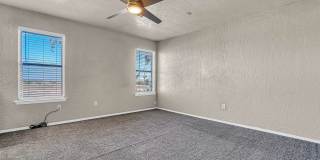Beautiful 3 bedroom, 2.5 bath Townhome Gallery 12