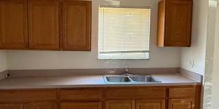 Warrensville Heights 3 bedroom townhome Gallery 1