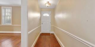 315 CONSTITUTION AVE NE Gallery 3