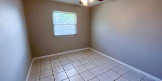 North Austin Home - Great Area and Ready NOW! Gallery 17