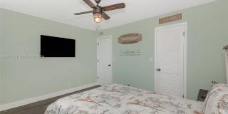 9811 N Hollybrook Lake Dr Gallery 18