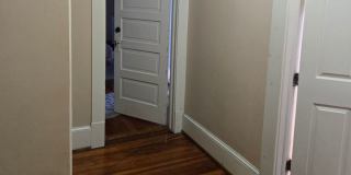4 bedroom house less than a mile from UNCG Gallery 5