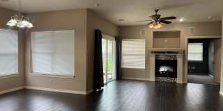 4413 NW Wolf Creek Blvd - HOT NEW LISTING! Gallery 3