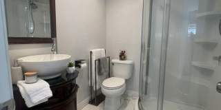 Charming Winnetka Studio (ADU)! Laundry In Unit! Gallery 16