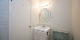 Spacious 4 Bedroom in Mid-Town Fort Collins Gallery 10