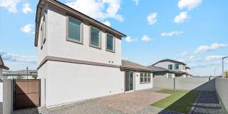 Rev3 at Avondale Station Townhomes for Rent Gallery 6