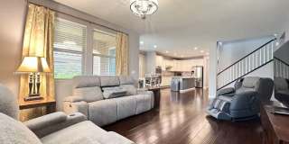 Beautifully upgraded house in Summerlin Gallery 8