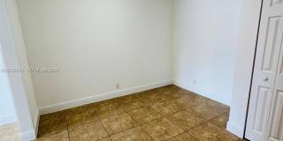 7701 SW 10th Ct Gallery 4