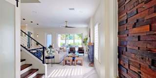 Bold Sarasota Bay Luxury Custom Home, 5 beds/4 baths, Private pool. Gallery 7
