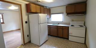 1 Bed/1 Bath Home steps from the Downtown Campus - Available Now, June, July or August! Gallery 7