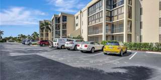 150 SE Four Winds Drive unit: B303 Gallery 1