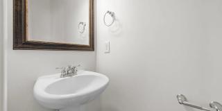 Room in 4 Bedroom Home in Wake Forest Gallery 40