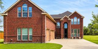 5/4/3  Home with Game room in WALKING DISTANCE TO THE MARINA Gallery 1