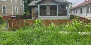 Beautifully Updated 2 bedroom 1 bathroom 776 sq ft home Gallery 1