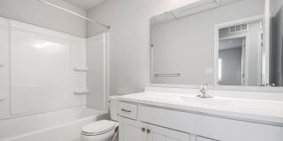 1002 Maple Avenue Gallery 11