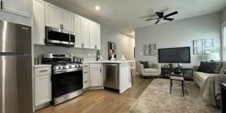 5452 North Paulina St. Gallery 3