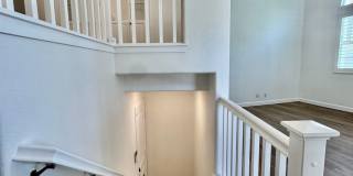 Beautifully Remodel Townhouse with AC & Two Car Garage! Beautifully Remodel Townhouse with AC & Two Car Garage! Gallery 11