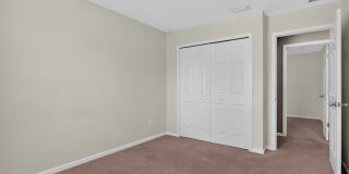 Large 4 bedroom home in Oakleaf Gallery 33