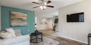 Verandahs at Hunt Club Gallery 44