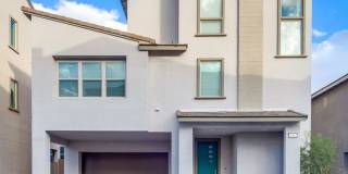 Tri-Level Three Bedroom Home with Spectacular City & Mountain Views Gallery 49