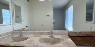 4 Bedroom 2 Bathroom House with 2 Car Garage Located in Fashion Square Near Schools and Shopping 4 Bedroom 2 Bathroom House with 2 Car Garage Located in Fashion Square Near Schools and Shopping Gallery 39