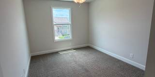 4 Bedroom Dog Friendly Home For Rent Near Post! Gallery 34