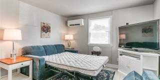 203 E Brooks Avenue Gallery 7