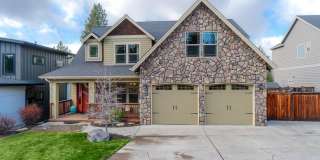 Craftsman home with many upgrades & RV Parking Gallery 1