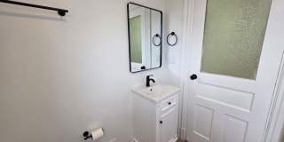 Newly Updated 3 bedroom 1 bathroom Apartment for Rent! Gallery 8