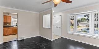 1653 London Avenue Gallery 5