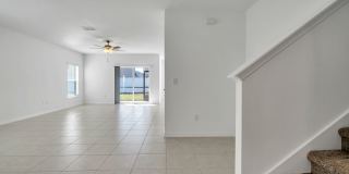 Newer fully fenced backyard 4 Bds/2.5 Bths Home with great floor plan and Resort community Gallery 4