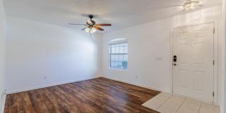 1630 VINELAND Circle Gallery 4