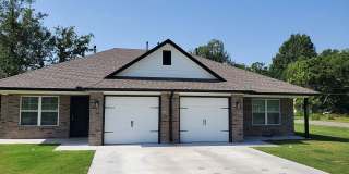 2 Bed | 1 Bath Luxury Duplex Gallery 1