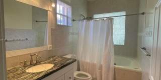 232 SW 7th Avenue 0, Hallandale Beach, FL 33009 Gallery 13