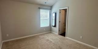 Lincoln Rental Gallery 19