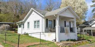 2 Bedrooms- 2 Bathrooms- Home in Lindale! Gallery 1