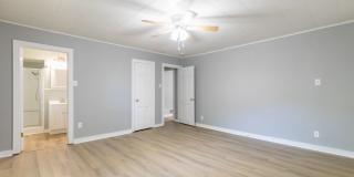 COMPLETE UPDATE! 4 bed, 2 bath, 1 car garage! Gallery 33