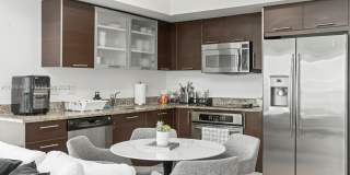 41 Se 5th St Gallery 7