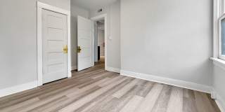Newly Renovated Duplex Gallery 5