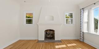 Elevated Golden Hill 2BR with Southwesterly Views with A/C & Detached Garage Gallery 7